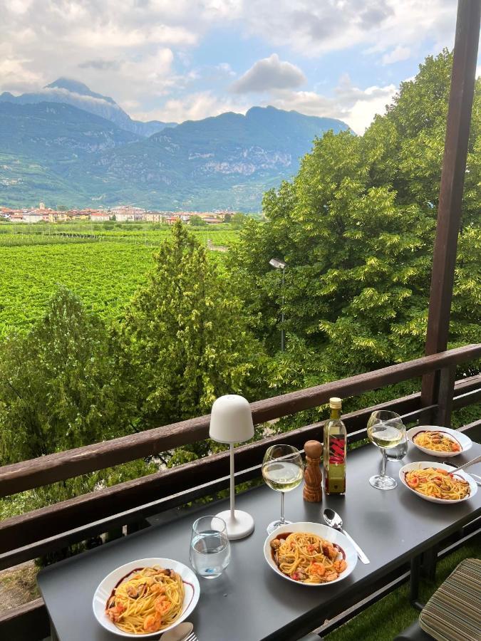 G-House Modernes Apartment Mit Tollem Ausblick Riva del Garda Exteriör bild
